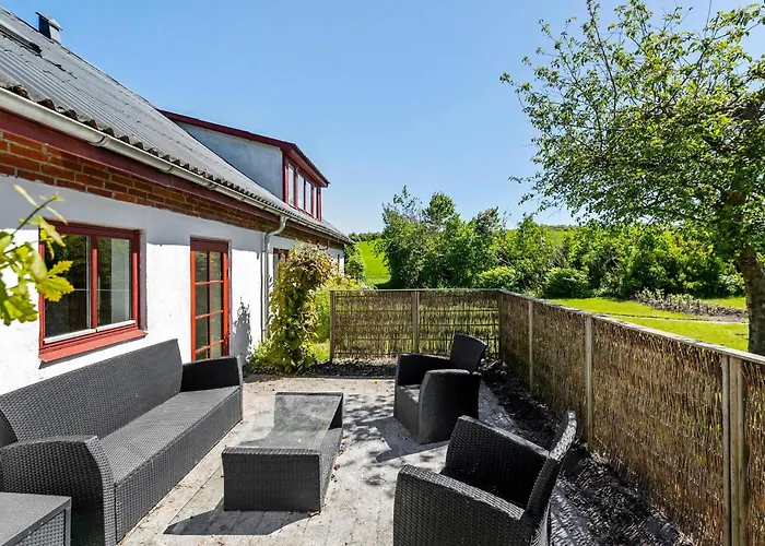 度假居 Lovely In With View